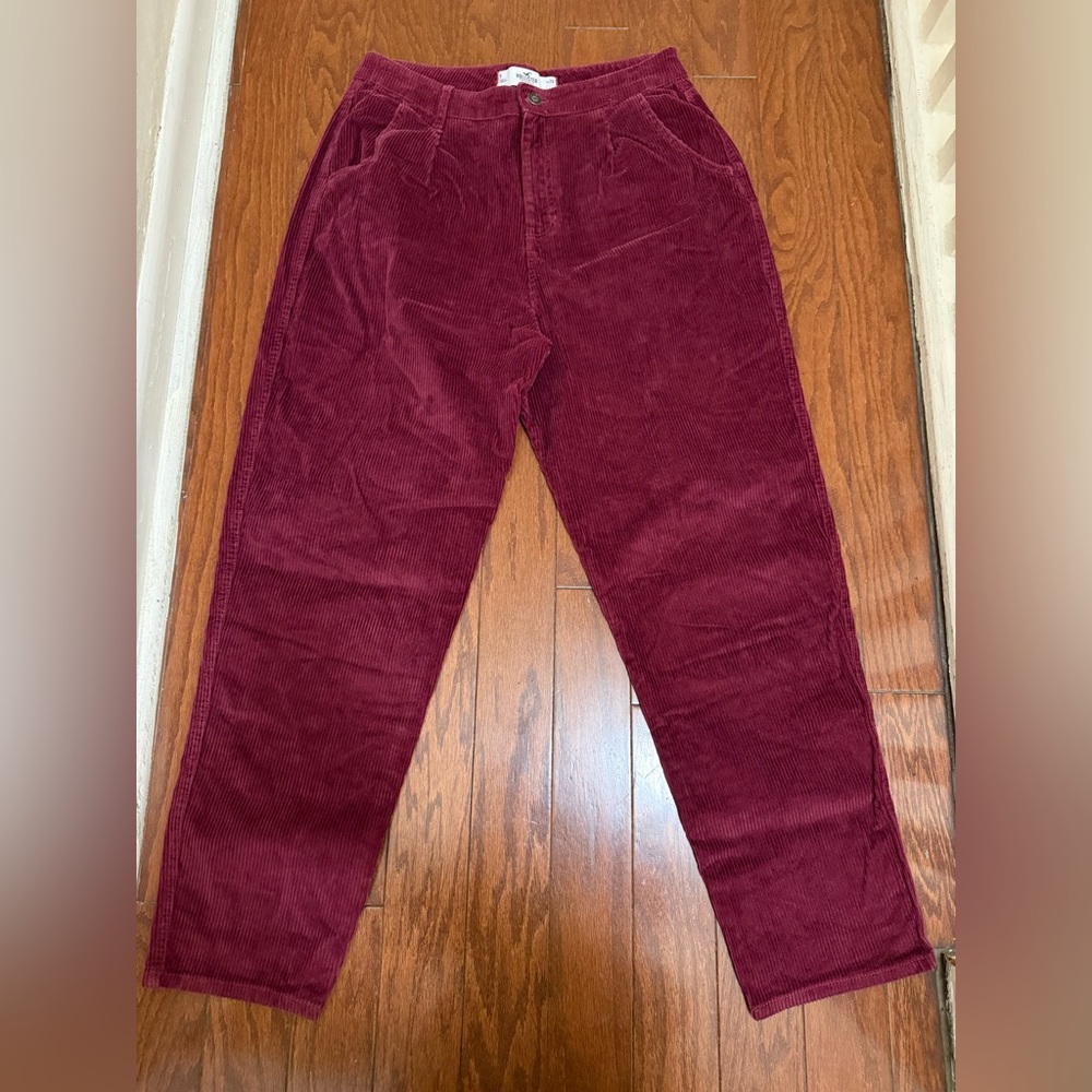 Hollister Burgandy Women's‎ Corduroy Pants Size 9R W29